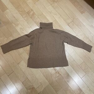 J. Crew - Tan Knit Sweater (size: S)